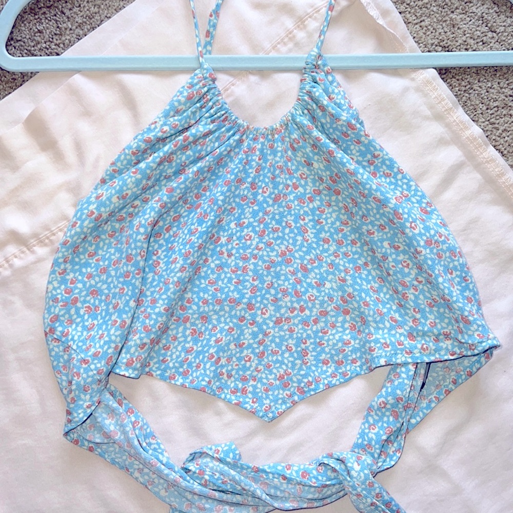 Scarf style tie halter top